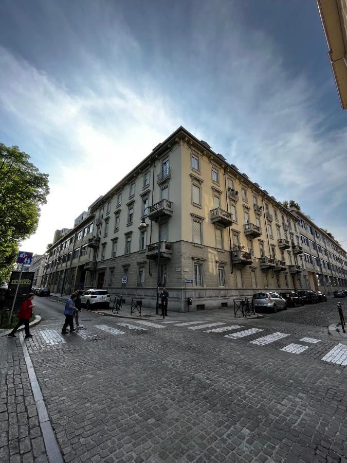 Elegante E Accogliente Appartamento A Torino Exterior photo
